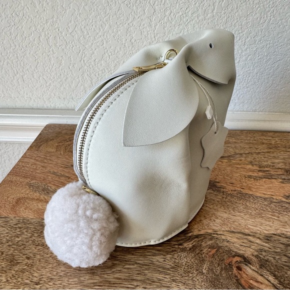 White Cream Mini Bunny Leather Crossbody Bag Fun Animal Shaped Fluffy B7/S9 - Picture 6 of 14